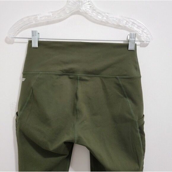 Fabletics Activewear Anywhere High Waisted Moto 7/8 Leggings Green Size Small - Picture 4 of 10